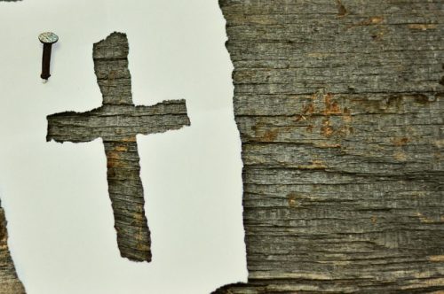 Kopftuch, Kreuz und Menora: Der Beitrag der Symboltheorie zu aktuellen Debatten