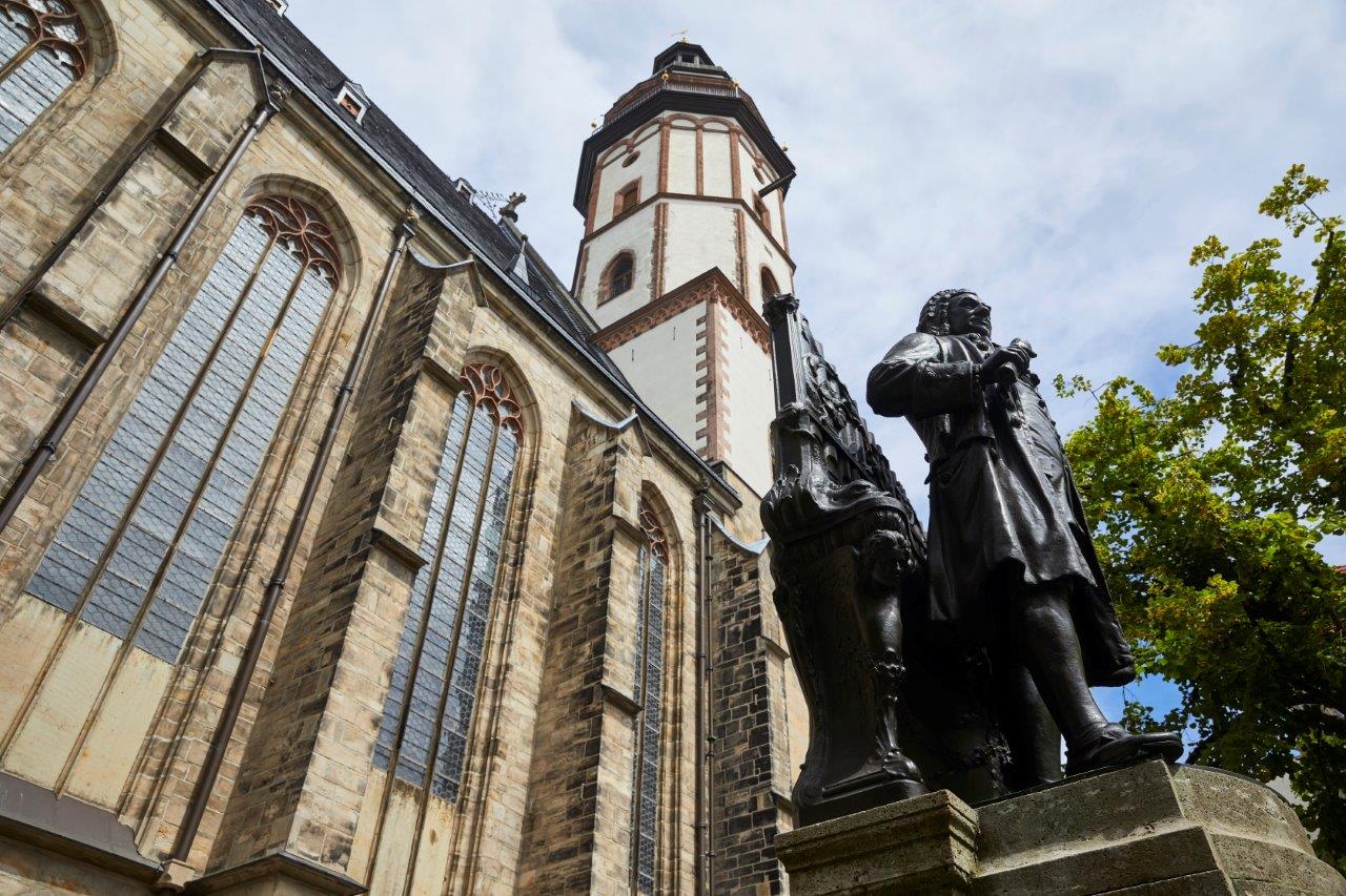 J. S. Bach. Bach-Denkmal vor der Leipziger Thomaskirche