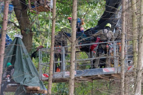 Das Klima weiter im Hambacher Forst verhandeln!