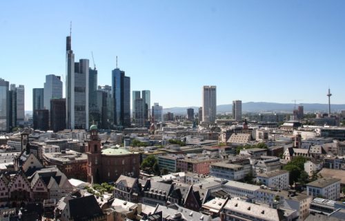 Gibt es ein Recht auf Wohnraum in der Stadt?