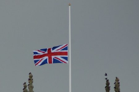 Union Jack auf Halbmast in Potterhanworth 2