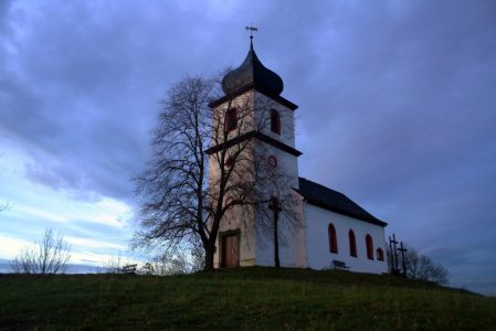 Die Macht der Rechtfertigung.  Machttheoretische Gedanken zum Synodalen Weg