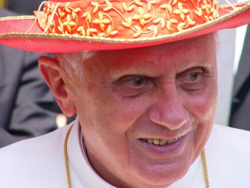 Der Synodale Weg und die Kritik aus Rom. Das „gewichtige“ Erbe der Theologie von Papst Benedikt XVI.