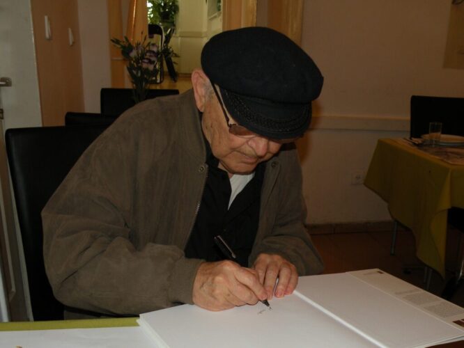 Aharon Appelfeld schreibt
