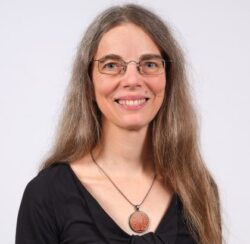 Porträt von Moni Egger