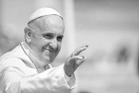 franziskus shutterstock_142657856