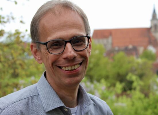 Theologie als situiertes Wissen. Eine praxistheologische Orientierung