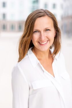 Anna Karger-Kroll