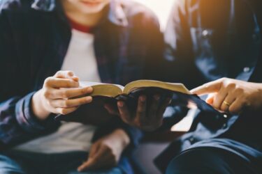 Die Bedeutung der Bibel für die Ethik Die Bedeutung der Bibel für die Ethik