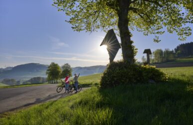 Radfahren zwischen Himmel und Heimat Radfahren zwischen Himmel und Heimat